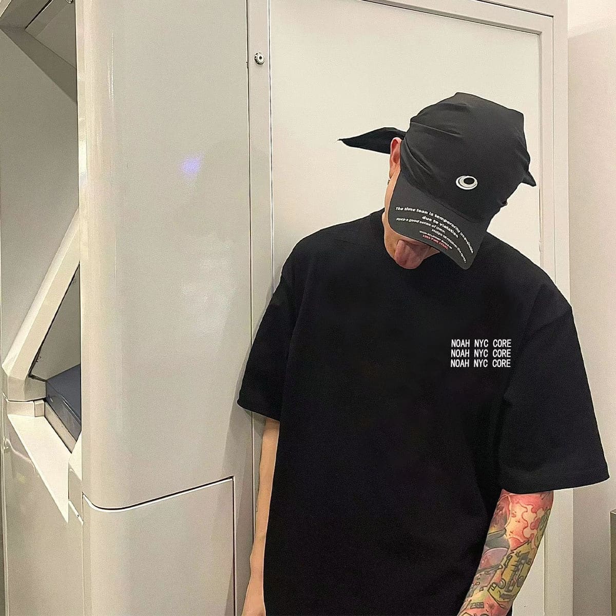 Noah Bullet Screen Small Icon Tee