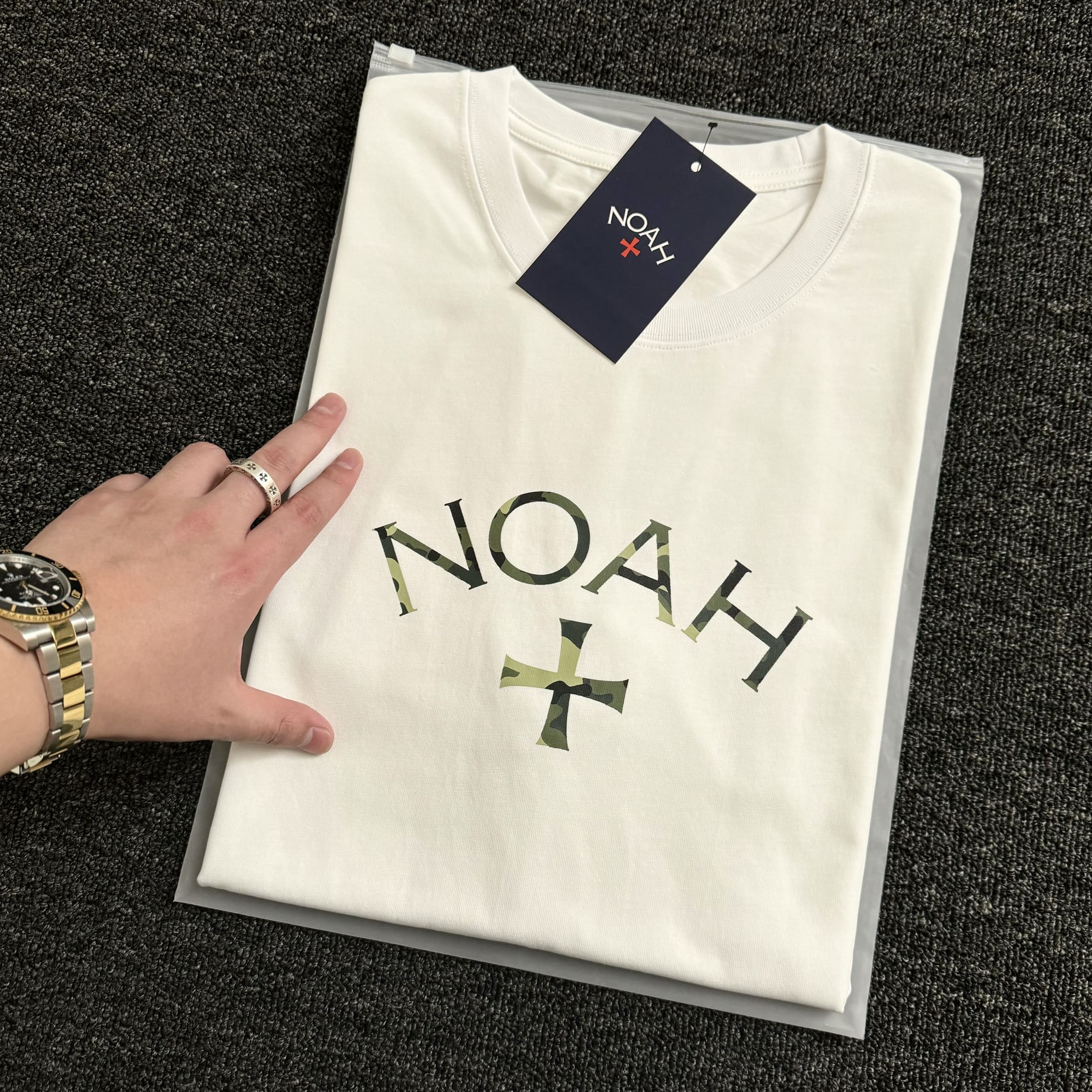 Noah Camouflage Cross Tee