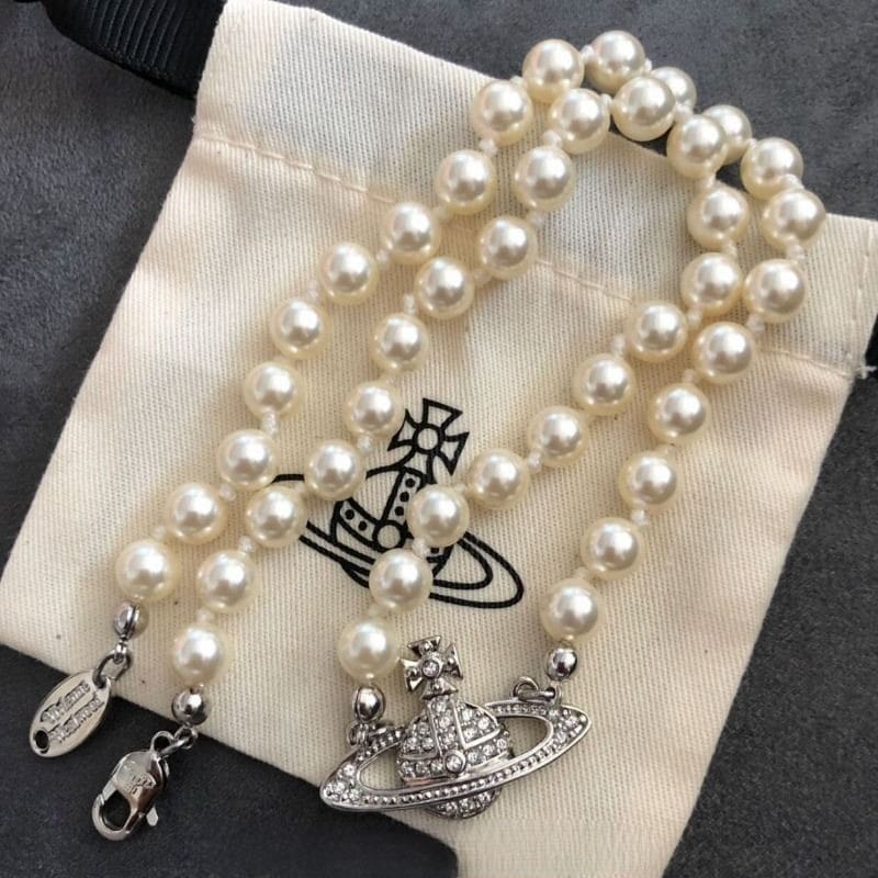 Vivienne Westwood Saturn Pearl Necklace Empress Dowager Pin Pearl Necklace