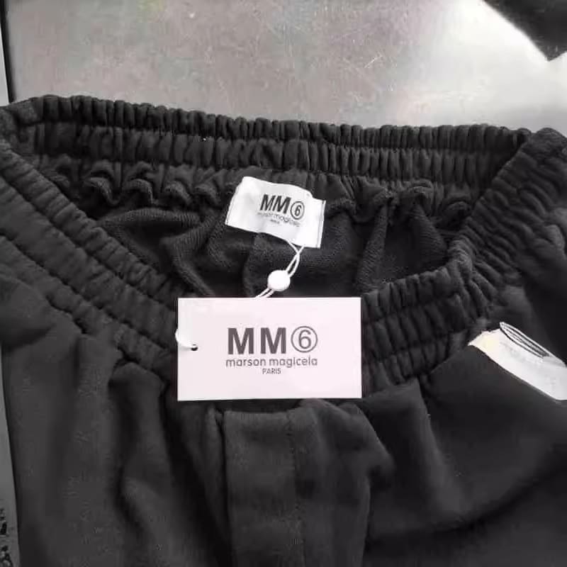 ma*s*n Ma*i*la mm6 loose digital embroidery sports trousers