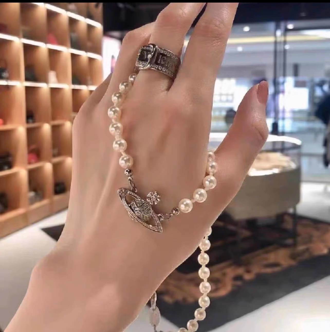 Vivienne Westwood Saturn Pearl Necklace Silver