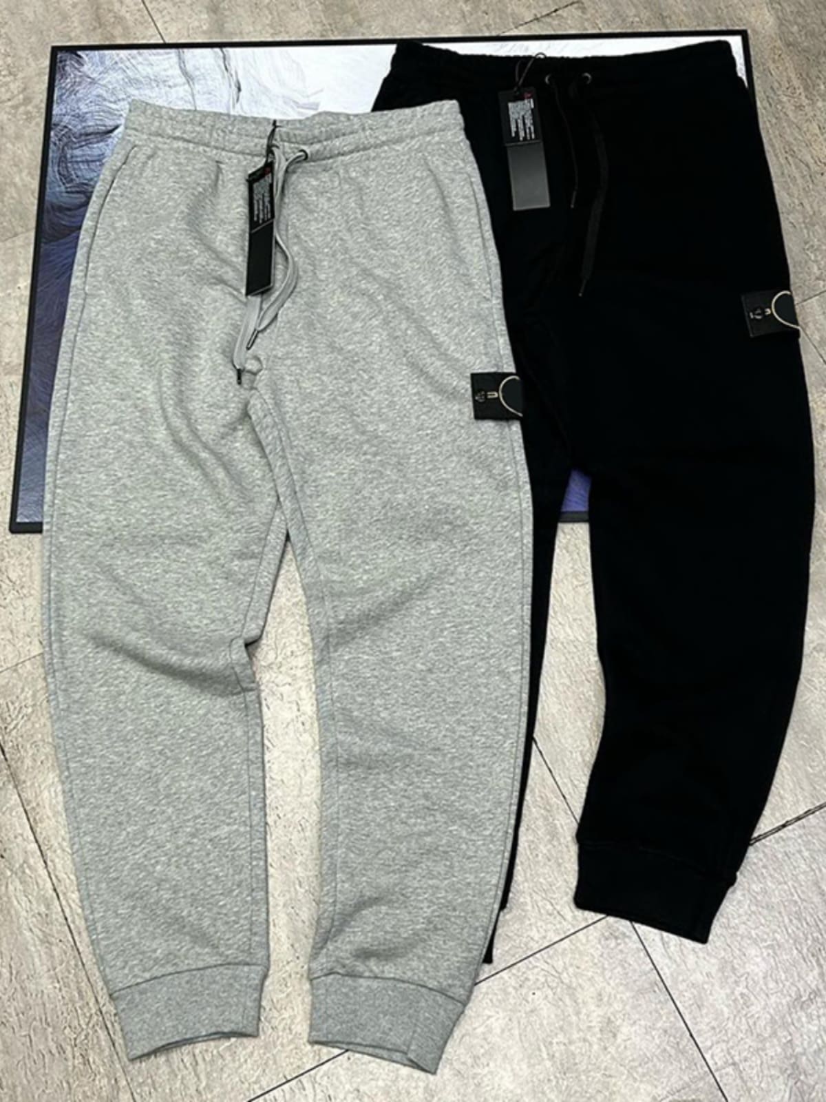 Stone Island Classic Solid Color Compass Terry Shorts Tapered Fit