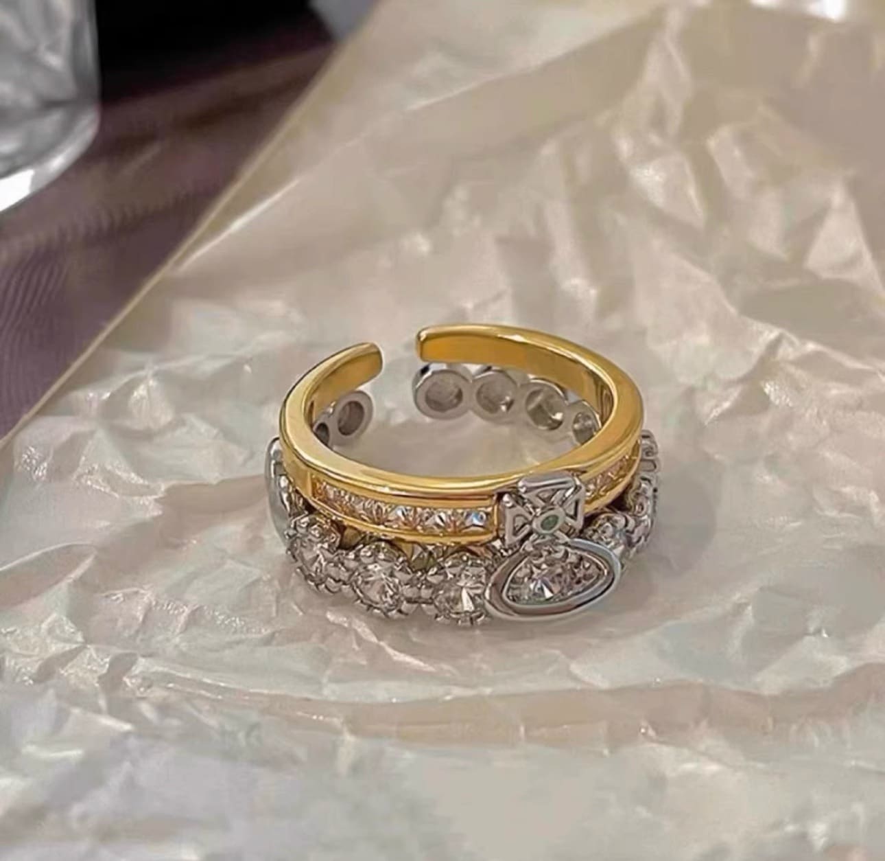 Vivienne Westwood Saturn Pearl Necklace Silver