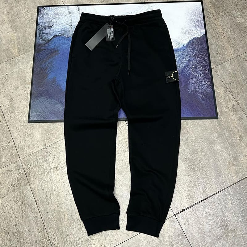 Stone Island Classic Solid Color Compass Terry Shorts Tapered Fit